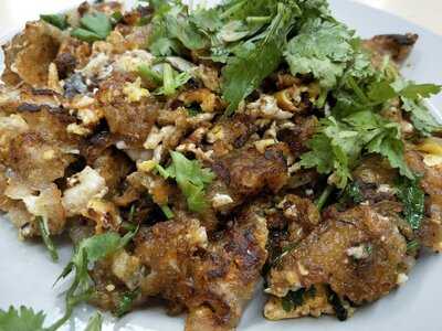 Hougang Oyster Omelette & Fried Kway Teow