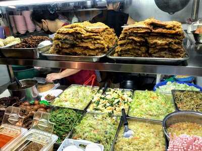 Ghim Moh Porridge And Rice