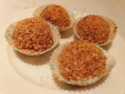 The Chinese Restaurant