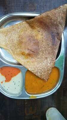 Royal Prata & Curries