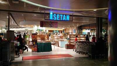 Johan Paris Isetan