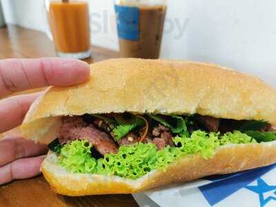 Banh Mi Thit