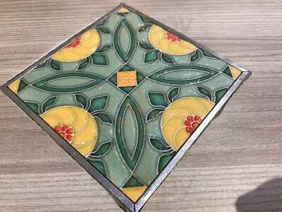 Harrianns Nonya Table