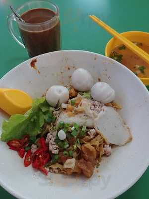 Aw's Signature Minced Pork Noodles