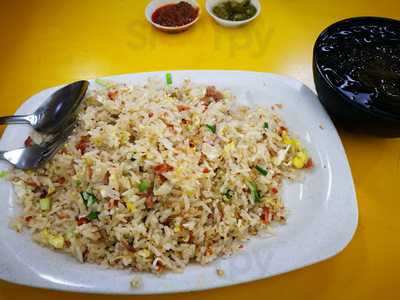 Aw's Signature Minced Pork Noodles