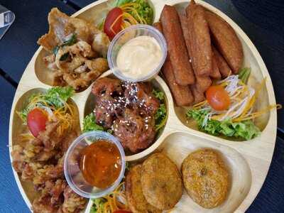 Kamikaze Asian Tapas Bar