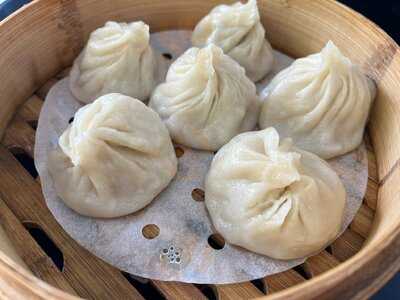 Xin Peng La Mian Xiao Long Bao