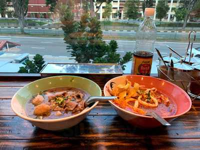 Tiew Mai Thai Boat Noodle