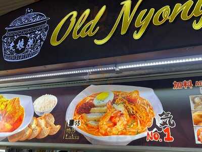 Old Nyonya