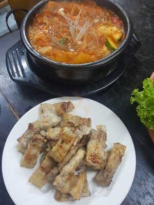 Kim's Family Restaurant