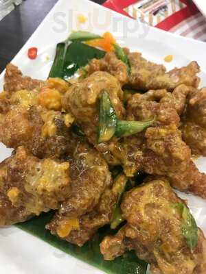 Hong Kong Street Zhen Ji