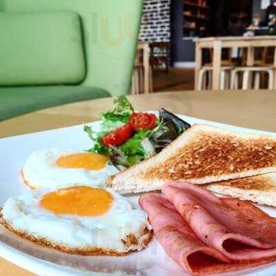 5 Little Monkeys Cafe