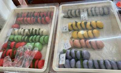 Ah Shen Ah Mah Teochew Kuehs And Snacks