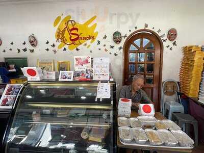 Ah Shen Ah Mah Teochew Kuehs And Snacks
