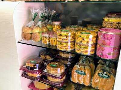 Garden Pastry & Cake