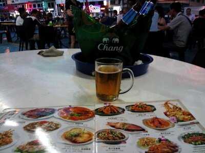 Happy Seafood Village