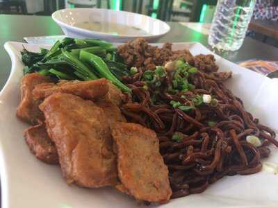 Bagus La Mian Yong Tau Fu