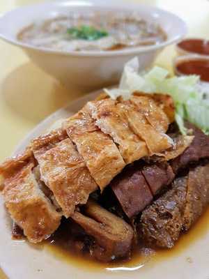 Ang Mo Kio Loh Mee, Laksa
