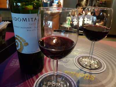 The Stones Bar & Cafe - Singapore