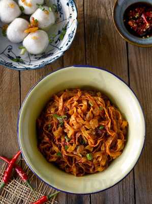 Li Xin Teochew Fishball Noodles