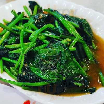 Wee Nam Kee Hainanese Chicken Rice