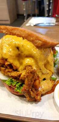 Grub Burger + Noodle Bar