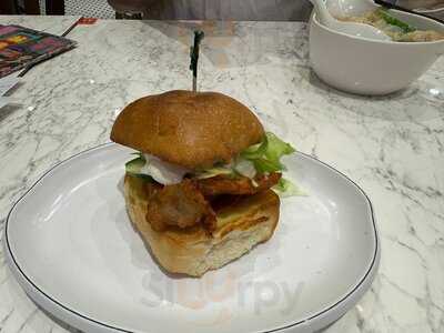 Central Hong Kong Cafe