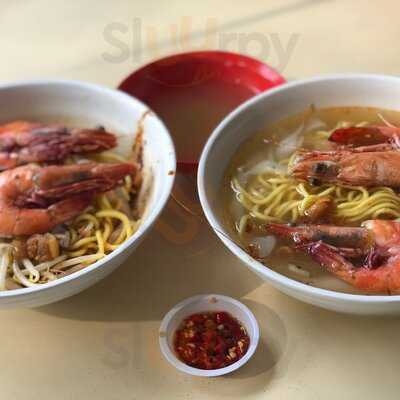 Fei Zai Pork Rib Prawn Noodle