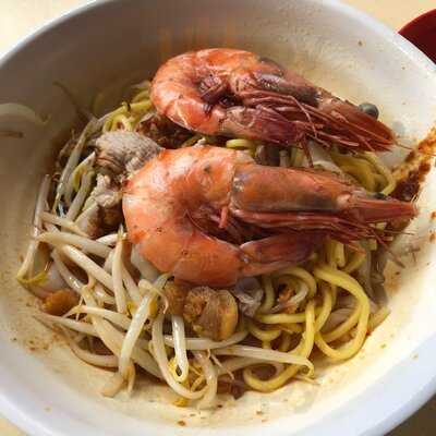 Fei Zai Pork Rib Prawn Noodle