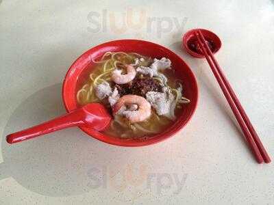 Fei Zai Pork Rib Prawn Noodle