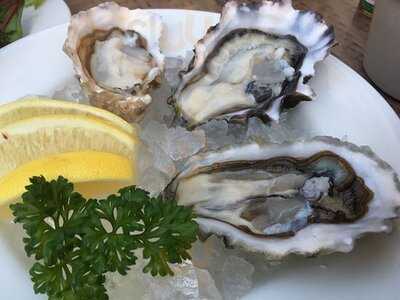 Wharf Oyster Bar