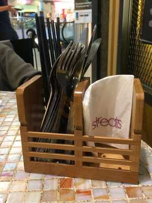 Streats Hong Kong Cafe