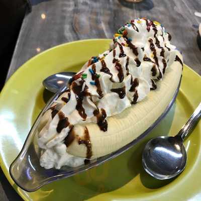 Brinj Bakery & Restaurant