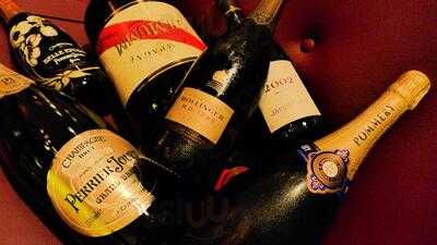 The Vintner On Duxton