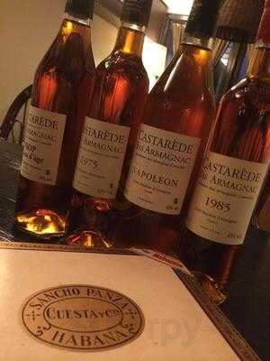 The Vintner On Duxton