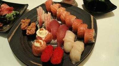 Sakae Sushi