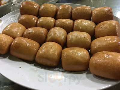 Tiny's Cafe & Lounge