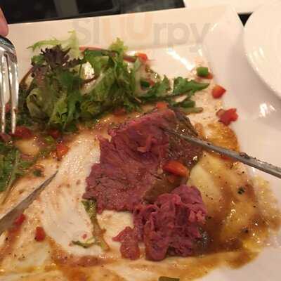 Moa Tiki New Zealand Bar And Grill