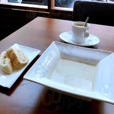 Moa Tiki New Zealand Bar And Grill