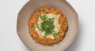 Steamroom With The Pillar And Stones