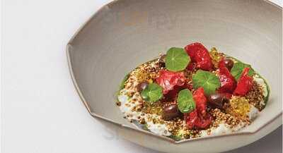 Steamroom With The Pillar And Stones
