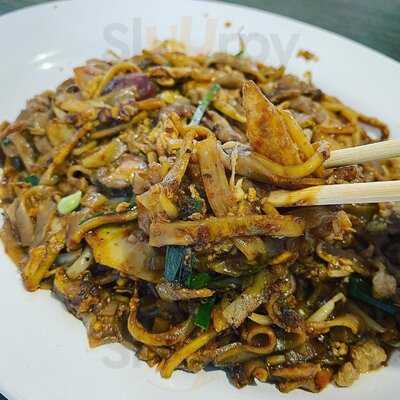 Day Night Fried Kway Teow