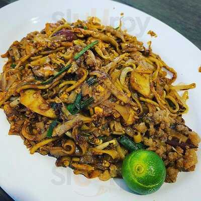 Day Night Fried Kway Teow