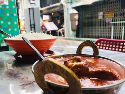 A1 Indian Curry North Indian & Lebanese Cuisine