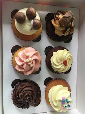 Twelve Cupcakes