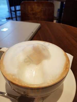 The Coffee Bean & Tea Leaf