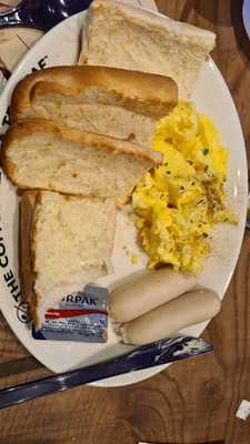 The Coffee Bean & Tea Leaf