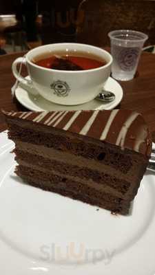 The Coffee Bean & Tea Leaf