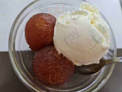 Ponnusamy Restaurant Authentic Chettinad Food