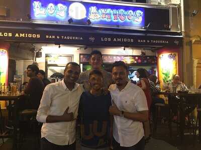 Los Amigos